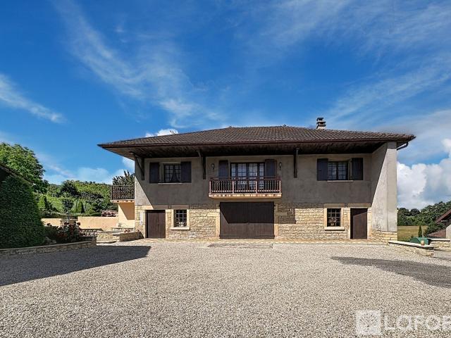 Maison vente à La Tour-du-Pin, Four