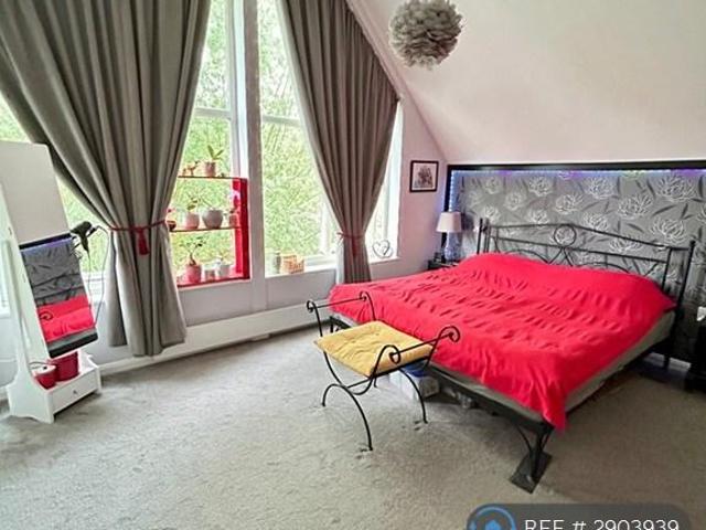 House for rent in Pouchen End, Hertfordshire