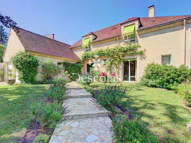 Maison vente à Saint-Germain-en-Laye, Saint-germain-en-laye