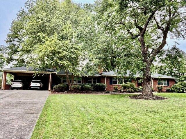 House for sale in Farmville