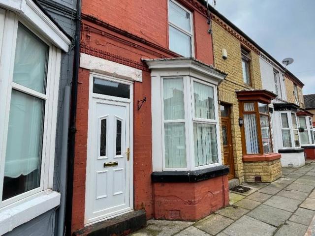 House for rent in Calderstones