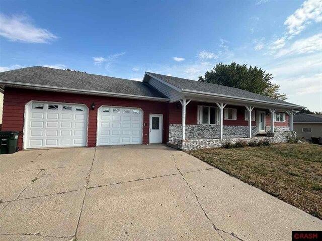 House for sale in Saint James