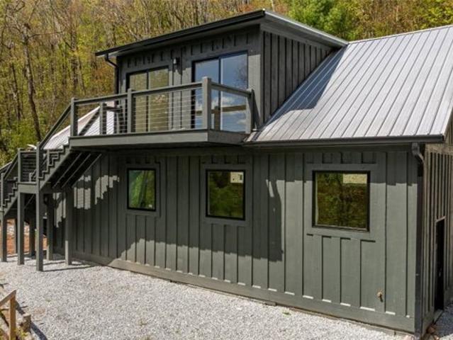 House for sale in Glenville House for sale in Glenville