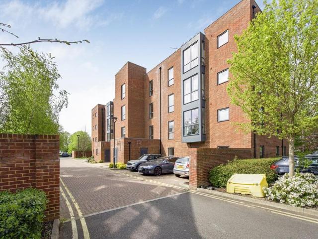 Apartment for rent in London Borough of Hillingdon, Greater London
