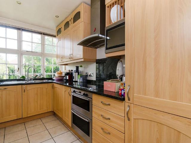 House for rent in London Borough of Ealing, Perivale