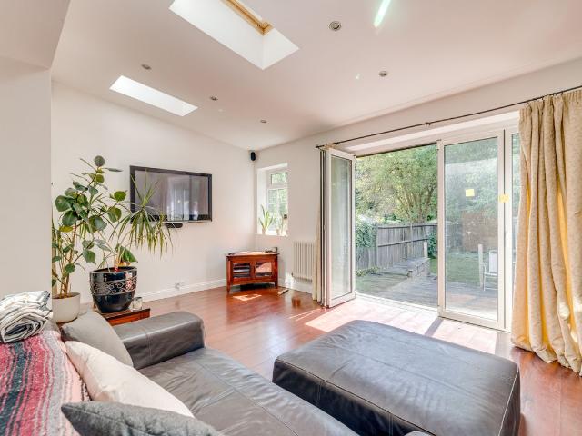 House for rent in Clapham Junction, Greater London
