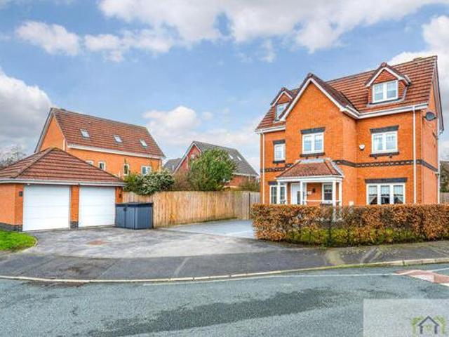 House for sale in Widnes