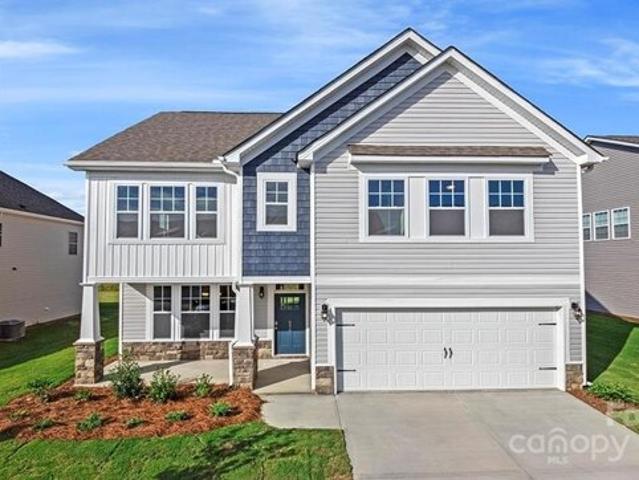 House for sale in Hendersonville