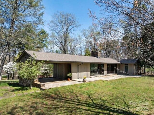 House for sale in Tryon