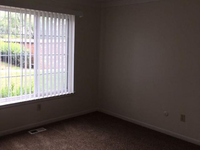 Apartment for rent in Bloomfield Hills, Michigan