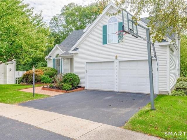 House for sale in Avon, Connecticut