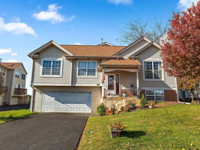House for sale in Beecher, Illinois