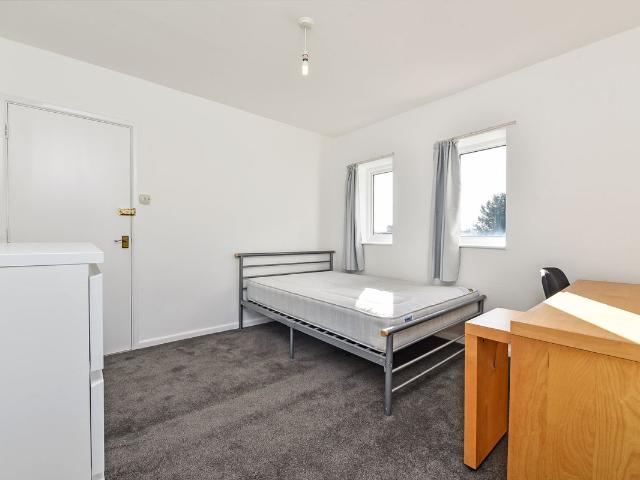 Room for rent in Stanmore, Hampshire