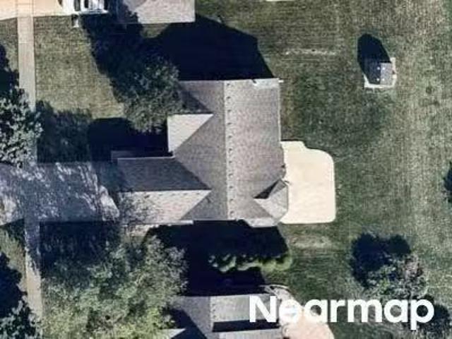 House for sale in Macomb