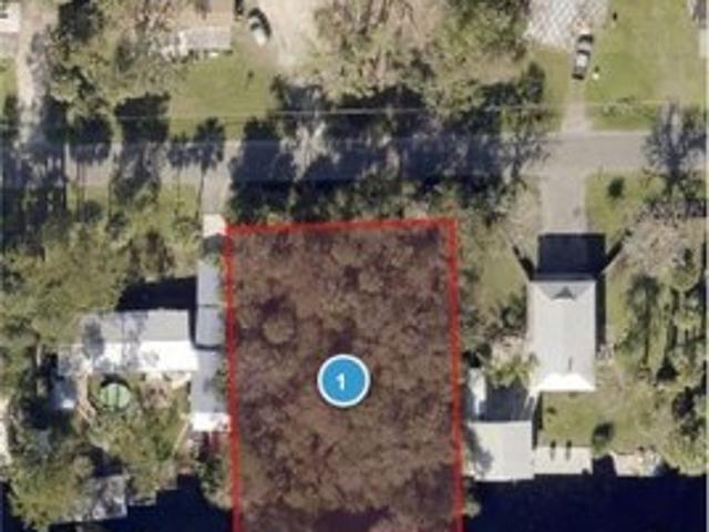Land for sale in Astor, Florida