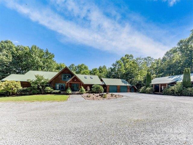 House for sale in Lake Toxaway