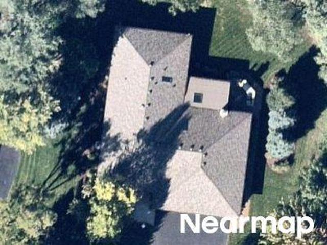 House for sale in Mchenry, Illinois
