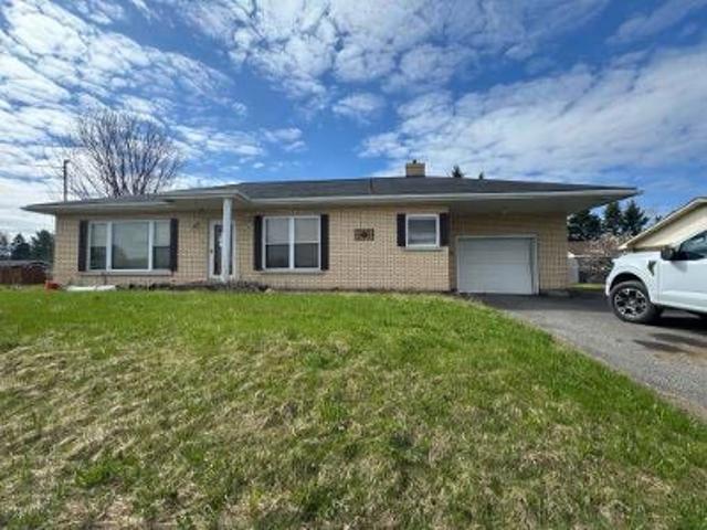 House for sale in Maine