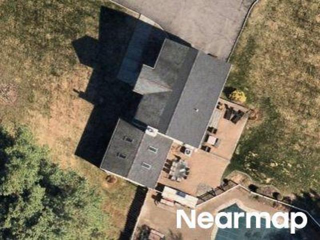 House for sale in Baldwin Place, New York