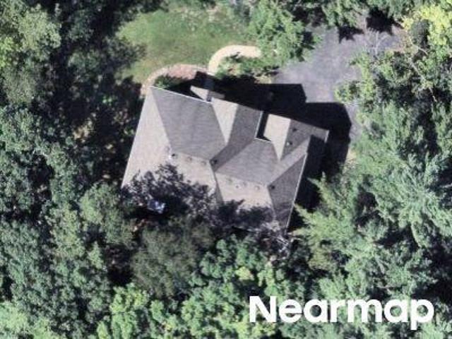 House for sale in Island Lake, Illinois