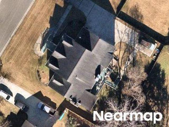 House for sale in Charleston