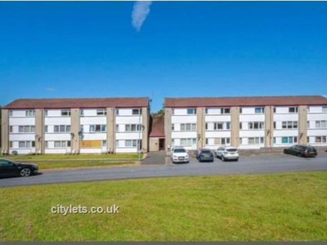 Flat for rent in Foxbar, Elderslie