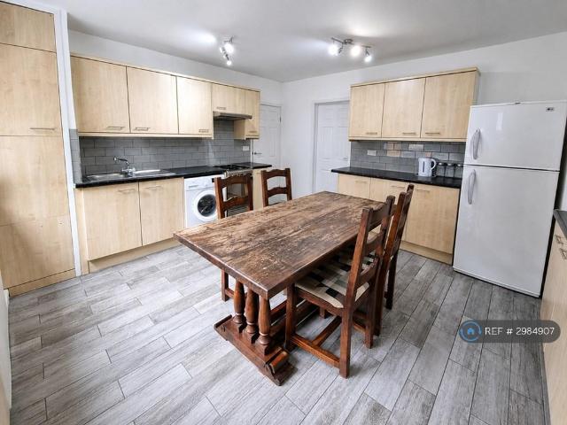 House for rent in Kirkstall, West Yorkshire