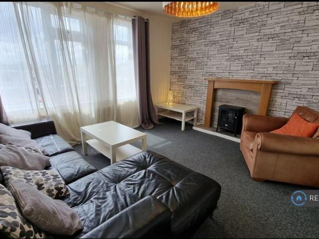 House for rent in Kirkstall, West Yorkshire