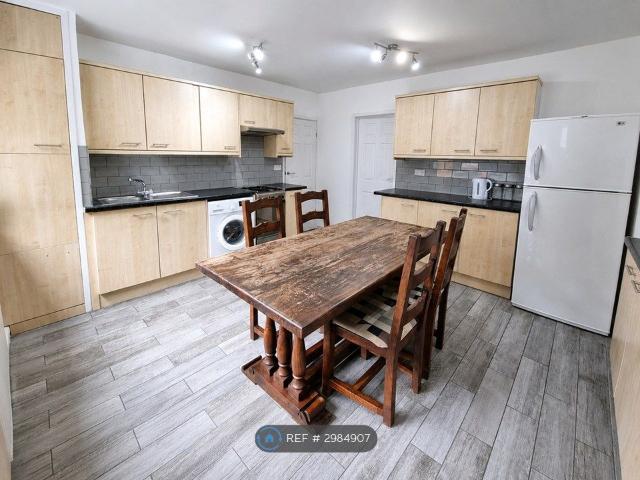 House for rent in Kirkstall, West Yorkshire