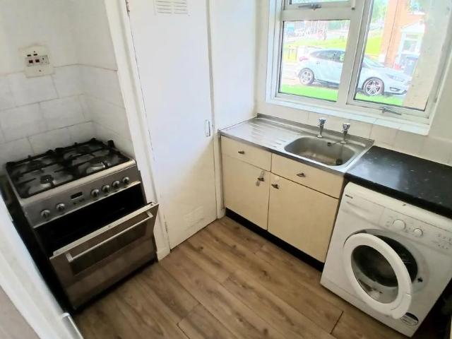 Room for rent in Poplars, Shephall