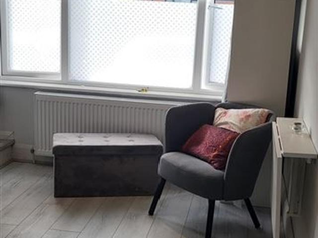 Studio to rent in Bluebell, North Tipperary