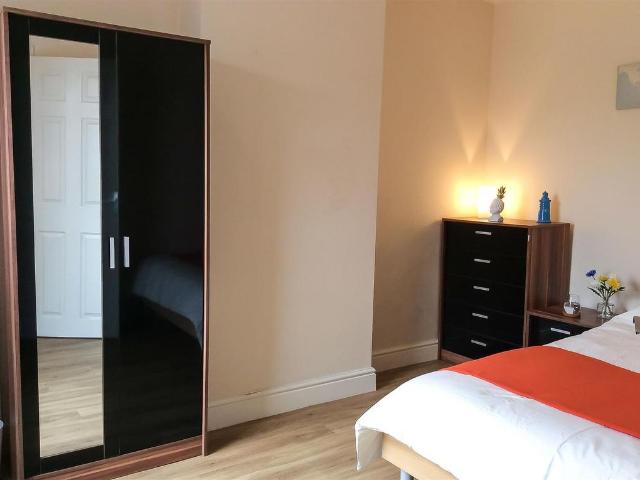 House for rent in California, Key Street