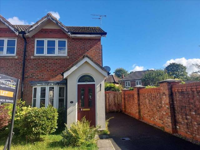 House for rent in Cuddington, Cheshire