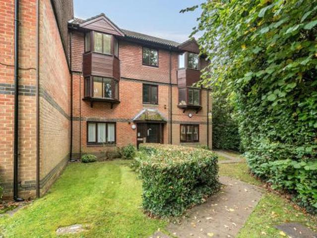 House for sale in Horsell, Woking