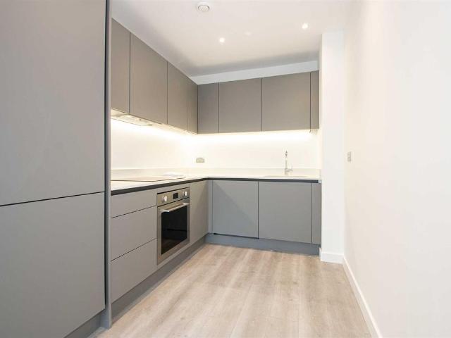 Apartment for rent in Linford Wood, Milton Keynes