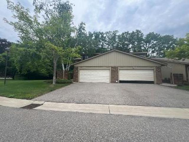 Condo for sale in West Bloomfield Condo for sale in West Bloomfield