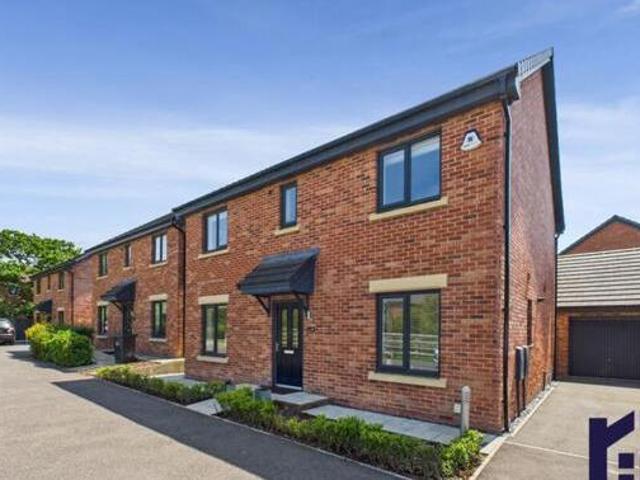 House for sale in Moss Side, Firbank