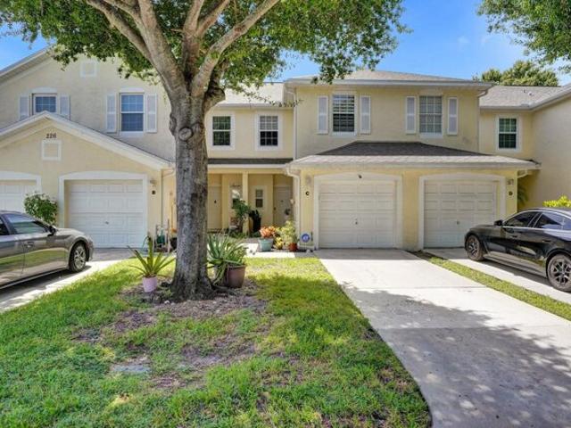 House for sale in Greenacres