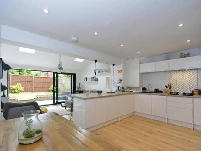 House for sale in Fole, Surrey