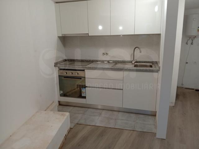 Armazém venda em Porto