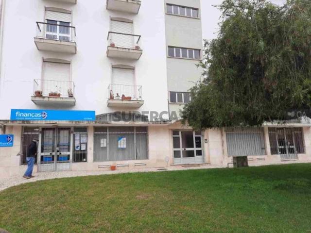 Armazém venda em Cadaval, Pêro Moniz