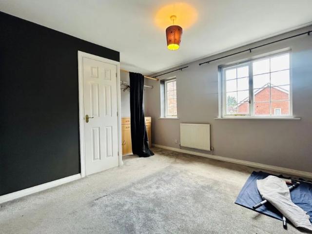 Townhouse for rent in Heatherton, East Midlands