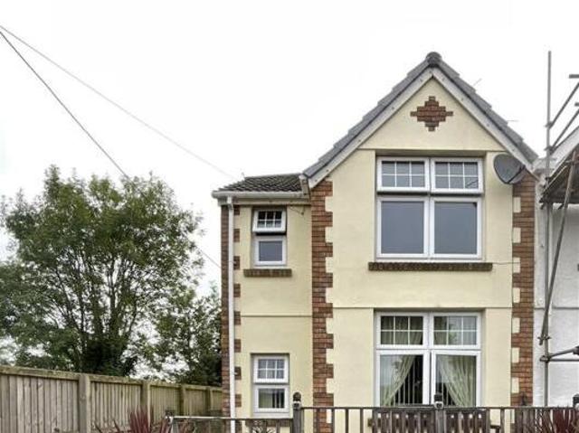 House for sale in Lyons, Greater London