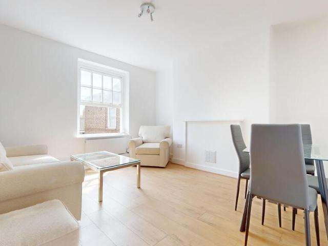Apartment for rent in St. John's Wood, Greater London