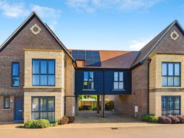 House for sale in Dunstable, Bedfordshire