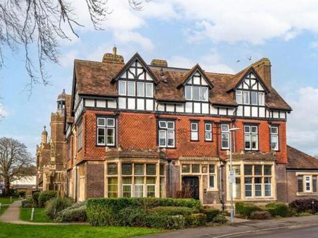 House for sale in Dunstable, Bedfordshire
