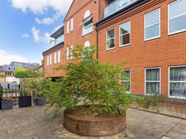 House for sale in Lambourn, West Berkshire