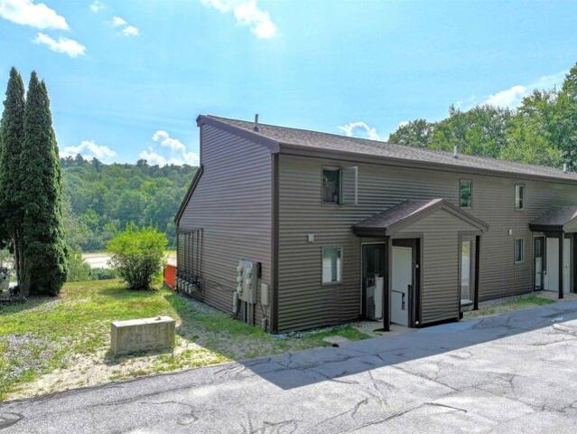 Condo for sale in Bennington Condo for sale in Bennington