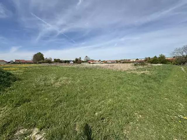 Terrain vente à Châlons-en-Champagne, Francheville
