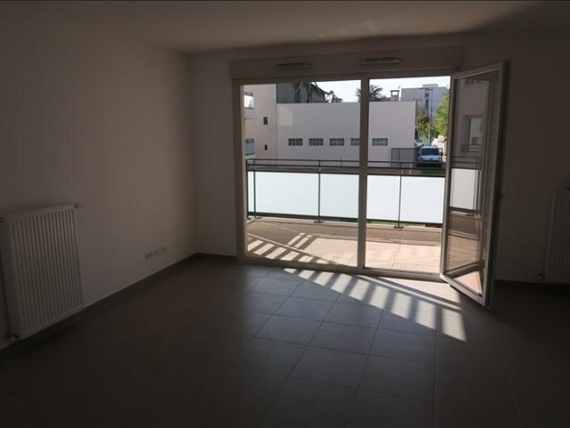 Appartement location à Francheville-le-Haut, Francheville
